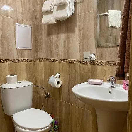 Aphrodite Gardens D208, Apartament