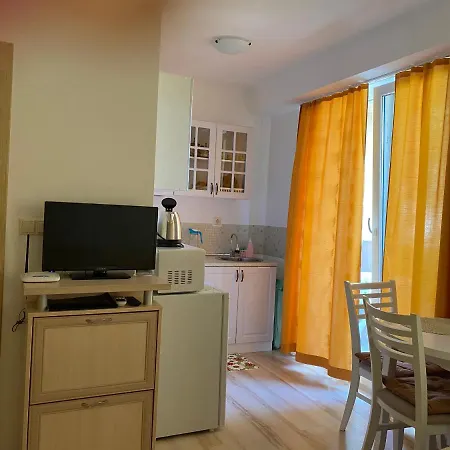 Apartamento Aphrodite Gardens D208,