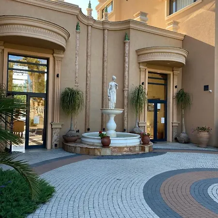 Aphrodite Gardens D208, Apartament *