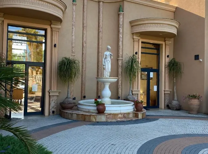 Aphrodite Gardens D208, Apartamento *